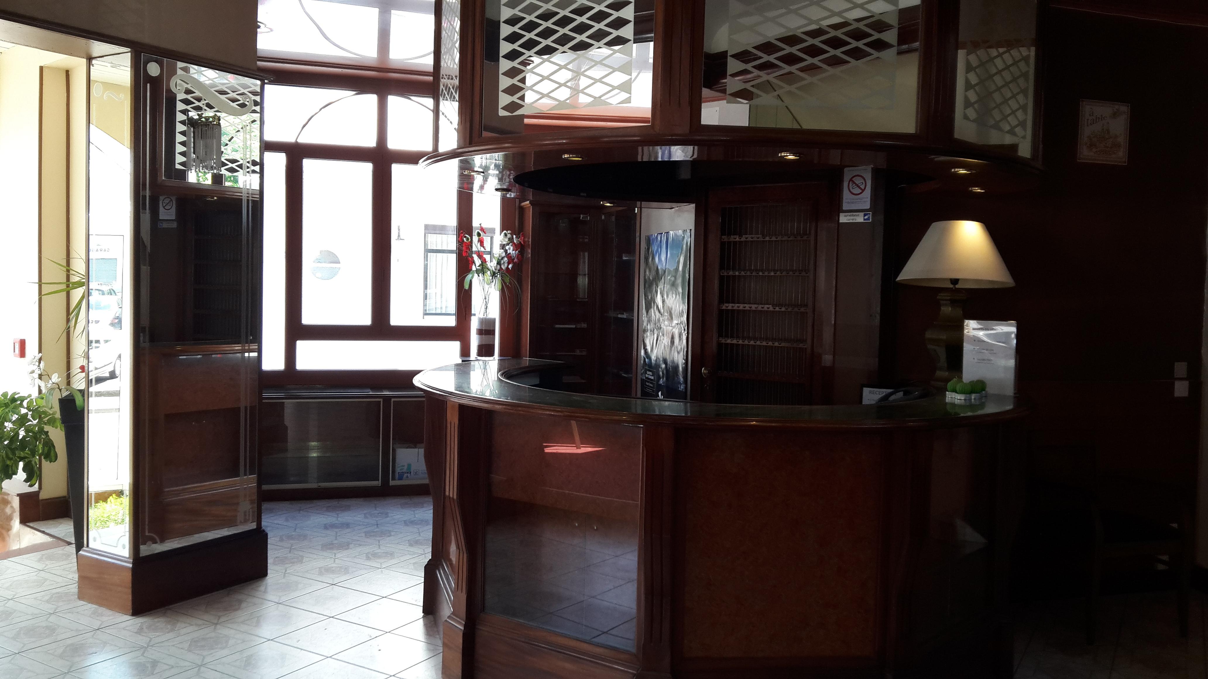 Hotel Sainte Catherine Lourdes Buitenkant foto