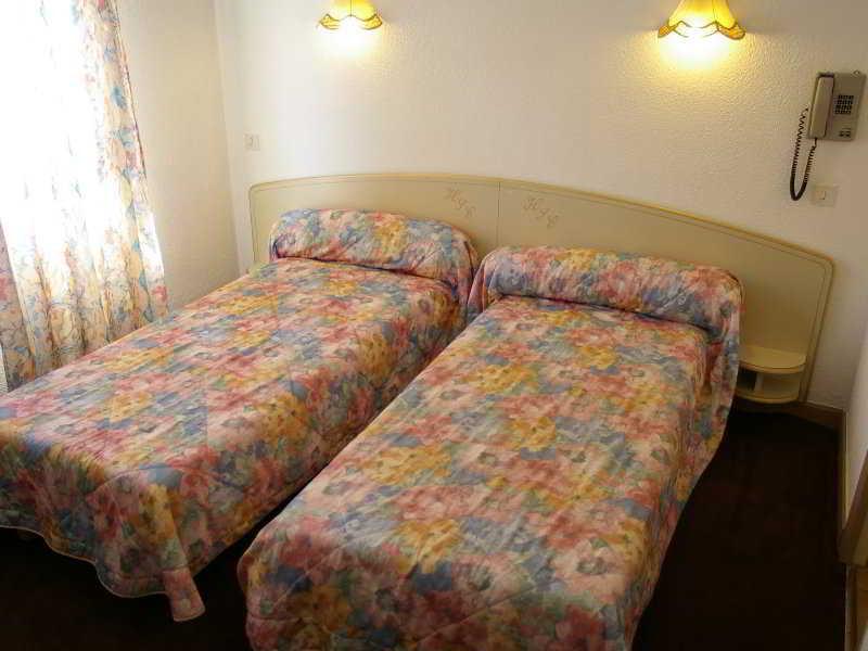 Hotel Sainte Catherine Lourdes Buitenkant foto